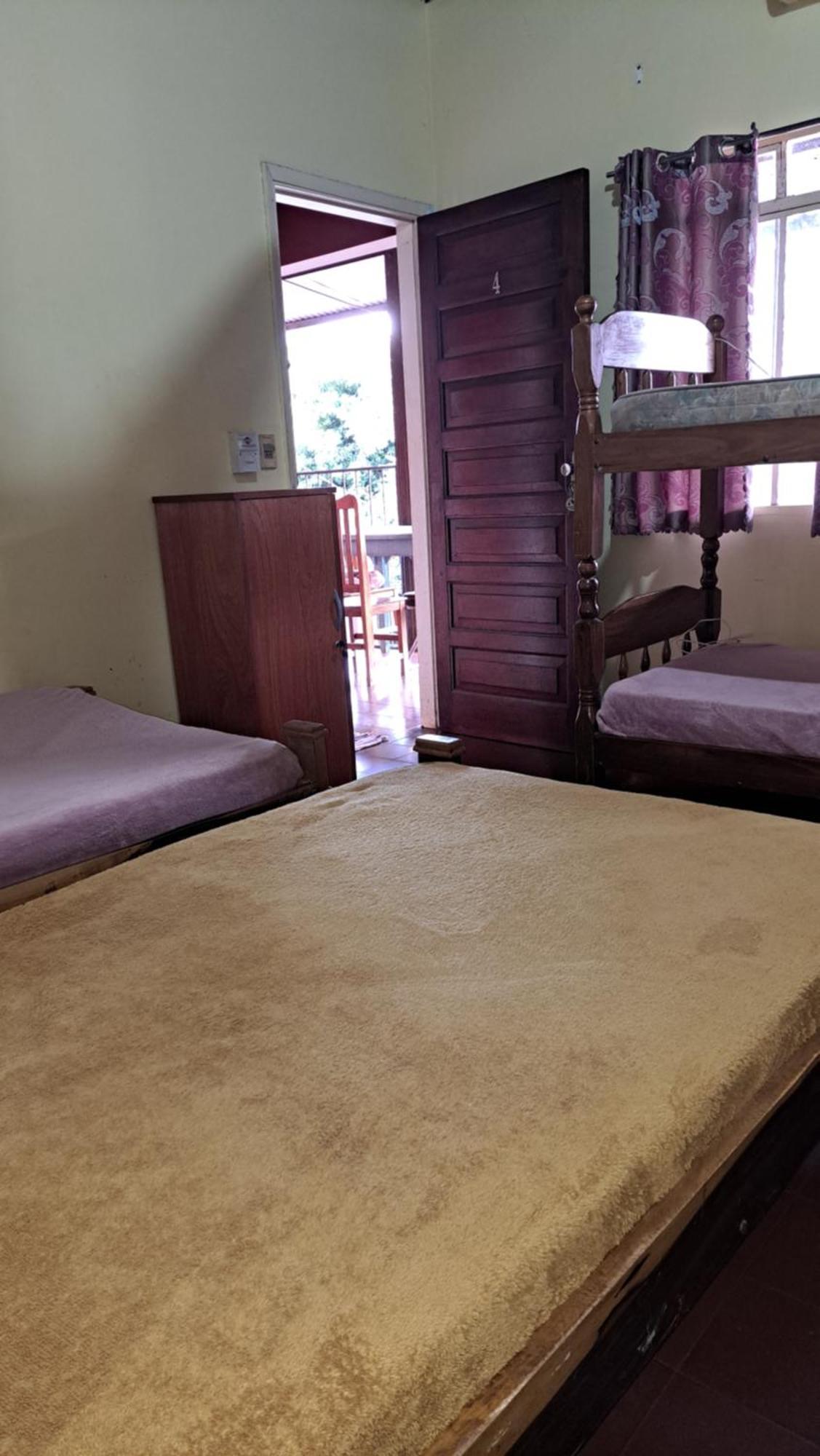 Hummingbird Hostel Сьюдад-дель-Эсте Экстерьер фото